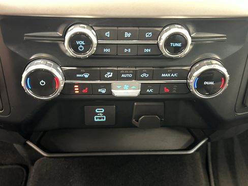 Used 2023 Ford F150 XLT w/ Equipment Group 302A High image 32