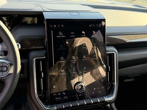 New 2026 GMC Yukon Elevation image 8