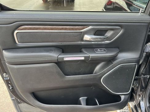 Used 2019 RAM 1500 Laramie image 15