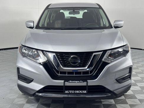 Used 2018 Nissan Rogue S image 9