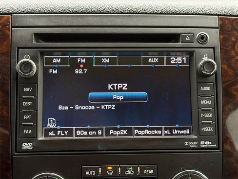 Used 2011 GMC Yukon Denali image 20