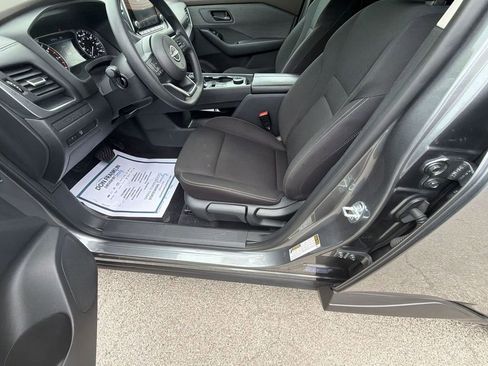 Used 2023 Nissan Rogue S AWD/4WD image 12