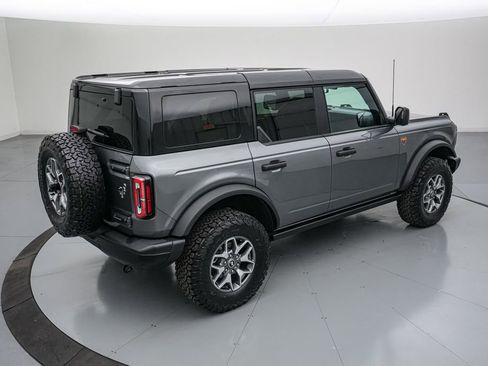 Certified 2025 Ford Bronco Badlands image 4