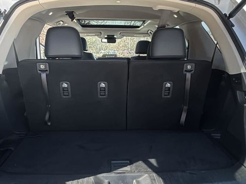 Used 2023 Honda Pilot Touring image 26