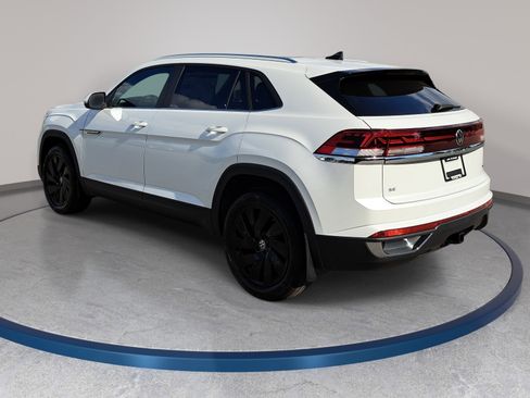 New 2026 Volkswagen Atlas Cross Sport SE AWD/4WD image 7