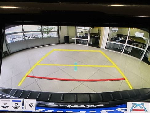Certified 2020 Toyota Camry SE w/ Convenience Package FWD image 19