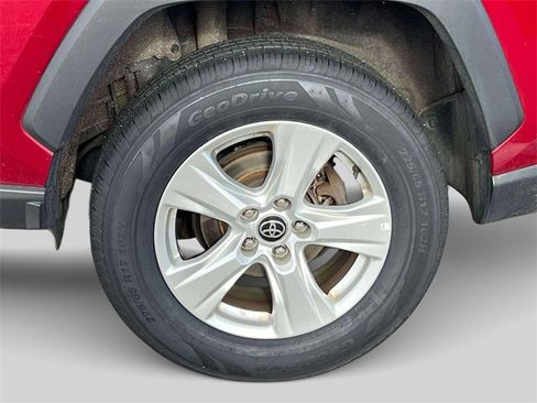 Certified 2021 Toyota RAV4 XLE image 7