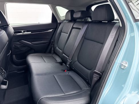 Certified 2024 Kia Seltos EX FWD image 30