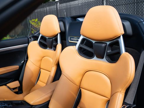 Used 2019 Porsche 911 Speedster RWD image 39
