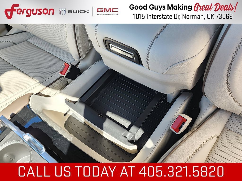 New 2026 GMC Yukon Denali w/ Denali Reserve Package AWD/4WD image 39