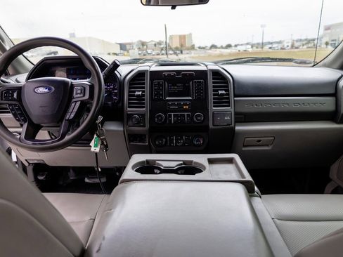 Used 2021 Ford F550 4x4 Crew Cab Super Duty image 15