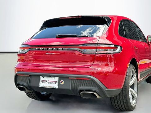 Certified 2026 Porsche Macan AWD/4WD image 34