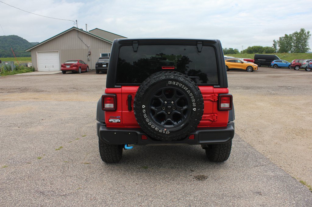 Used 2023 Jeep Wrangler Unlimited w/ Cold Weather Group AWD/4WD image 6