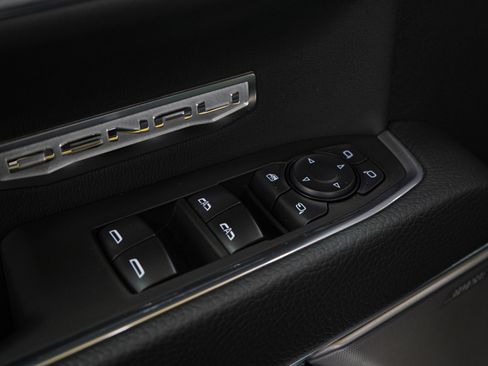 Used 2024 GMC Sierra 1500 Denali image 23