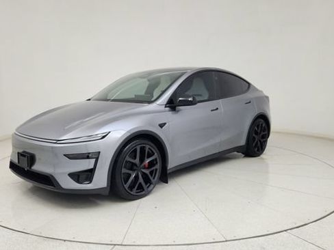 Used 2026 Tesla Model Y Performance AWD/4WD image 4