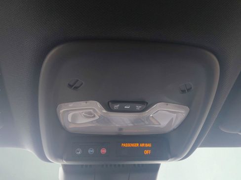 Used 2024 Chevrolet Colorado Trail Boss AWD/4WD image 32