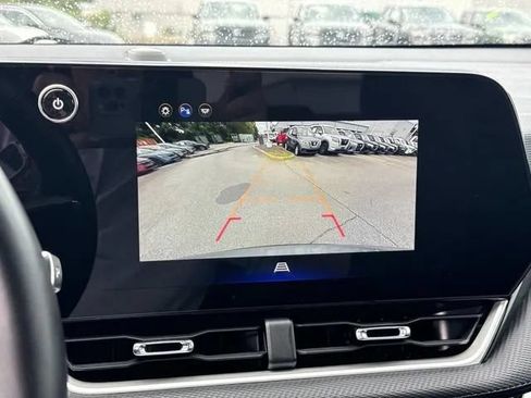 Used 2025 Chevrolet Equinox LT FWD image 35