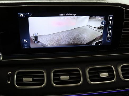 Used 2024 Mercedes-Benz GLE 450 4MATIC w/ AMG Line Exterior image 25