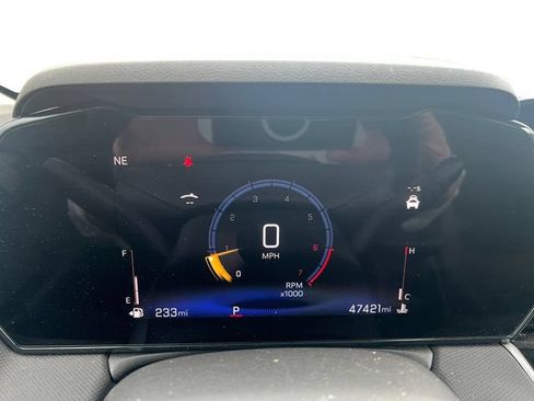 Used 2024 Chevrolet TrailBlazer LT w/ Convenience Package FWD image 14