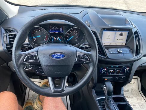 Used 2019 Ford Escape SE FWD image 14