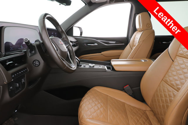 Used 2022 Cadillac Escalade Premium Luxury w/ Performance Package AWD/4WD image 16