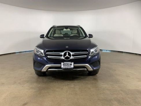 Used 2019 Mercedes-Benz GLC 300 4MATIC image 3