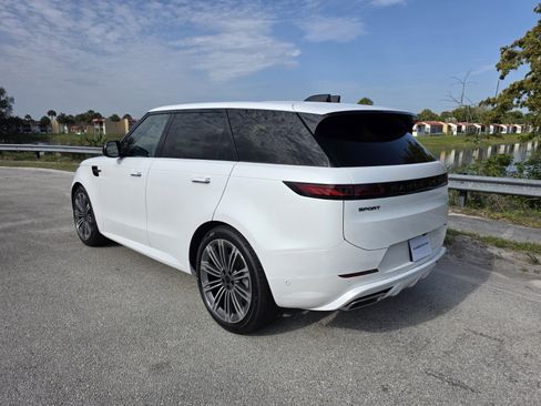 New 2026 Land Rover Range Rover Sport Dynamic SE AWD/4WD image 2