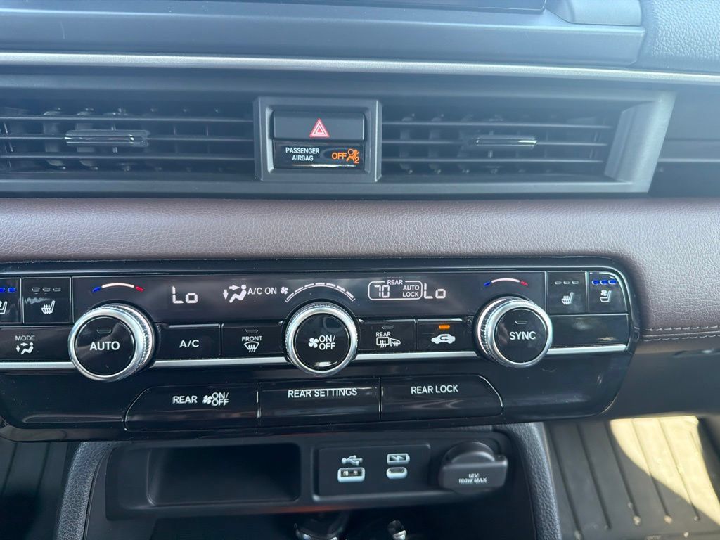 Used 2025 Honda Pilot Elite image 10