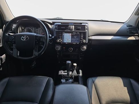 Used 2021 Toyota 4Runner Venture w/ Moonroof Package AWD/4WD image 10