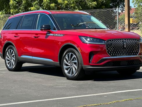 New 2026 Lincoln Aviator AWD image 10