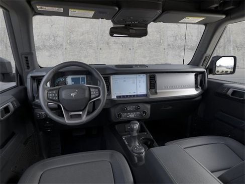 New 2025 Ford Bronco Outer Banks image 8