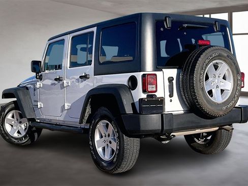 Used 2018 Jeep Wrangler Unlimited Sport S image 12