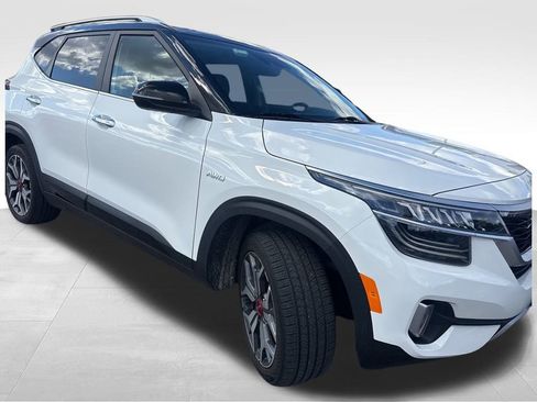 Certified 2022 Kia Seltos SX image 11