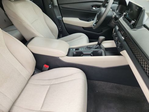 Certified 2025 Honda Accord SE image 13