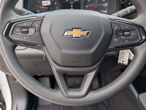 New 2026 Chevrolet Trax LS w/ LS Convenience Package FWD image 15