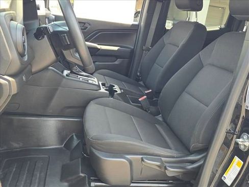 Used 2023 Chevrolet Colorado W/T RWD image 16