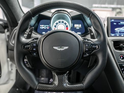 Used 2019 Aston Martin DBS Superleggera RWD image 14
