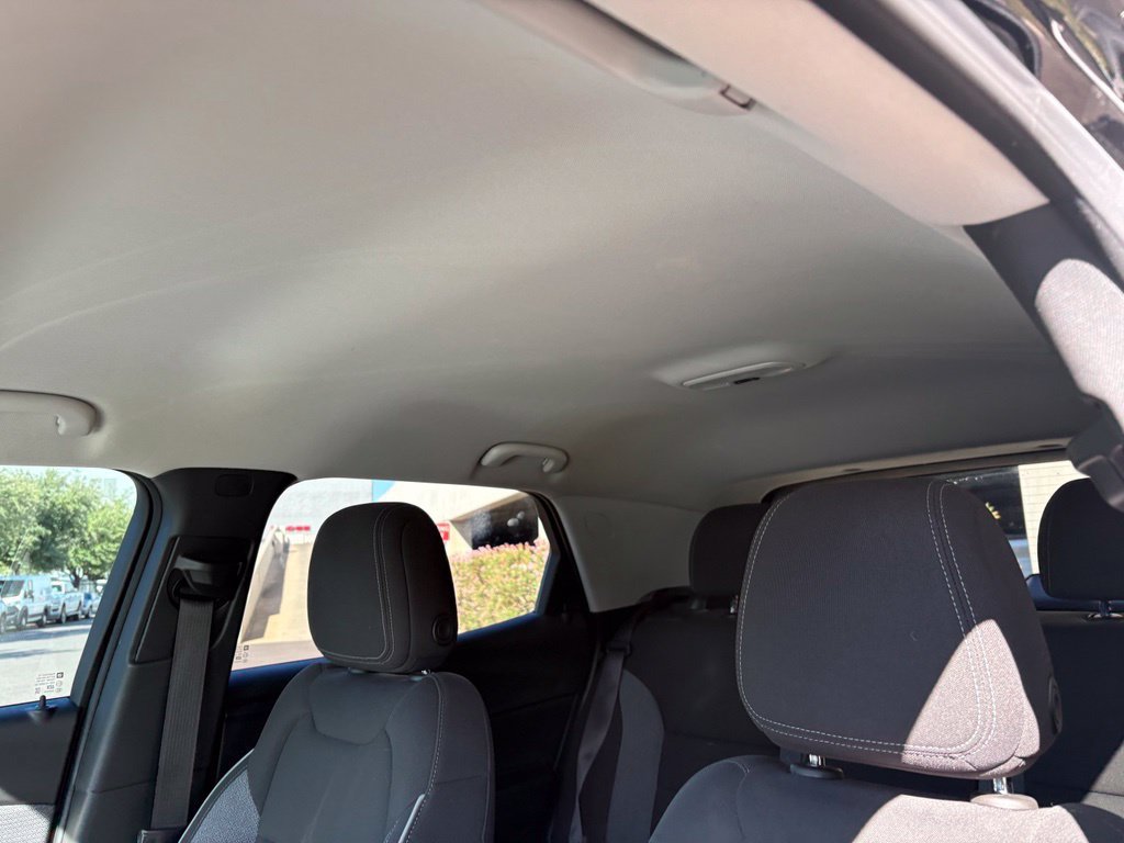 Used 2023 Chevrolet TrailBlazer LT w/ Convenience Package FWD image 9