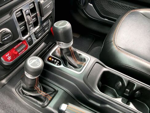 Used 2021 Jeep Gladiator Mojave AWD/4WD image 16