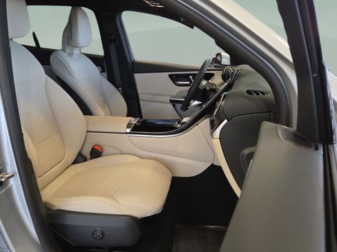 Used 2026 Mercedes-Benz GLC 300 image 18