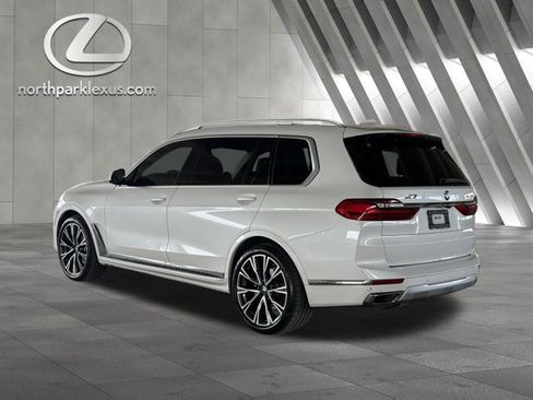 Used 2021 BMW X7 xDrive40i w/ Premium Package AWD/4WD image 2