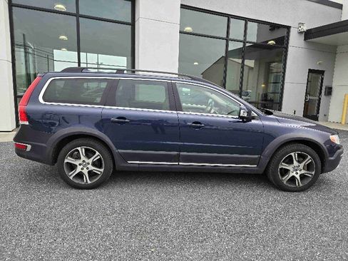 Used 2015 Volvo XC70 T6 Platinum image 2
