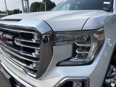 Used 2019 GMC Sierra 1500 SLT w/ SLT Premium Plus Package AWD/4WD image 6