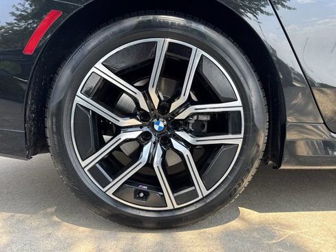 Used 2026 BMW 740i xDrive AWD/4WD image 28
