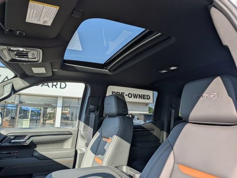 New 2026 GMC Sierra 1500 AT4 w/ AT4 Premium Package AWD/4WD image 29