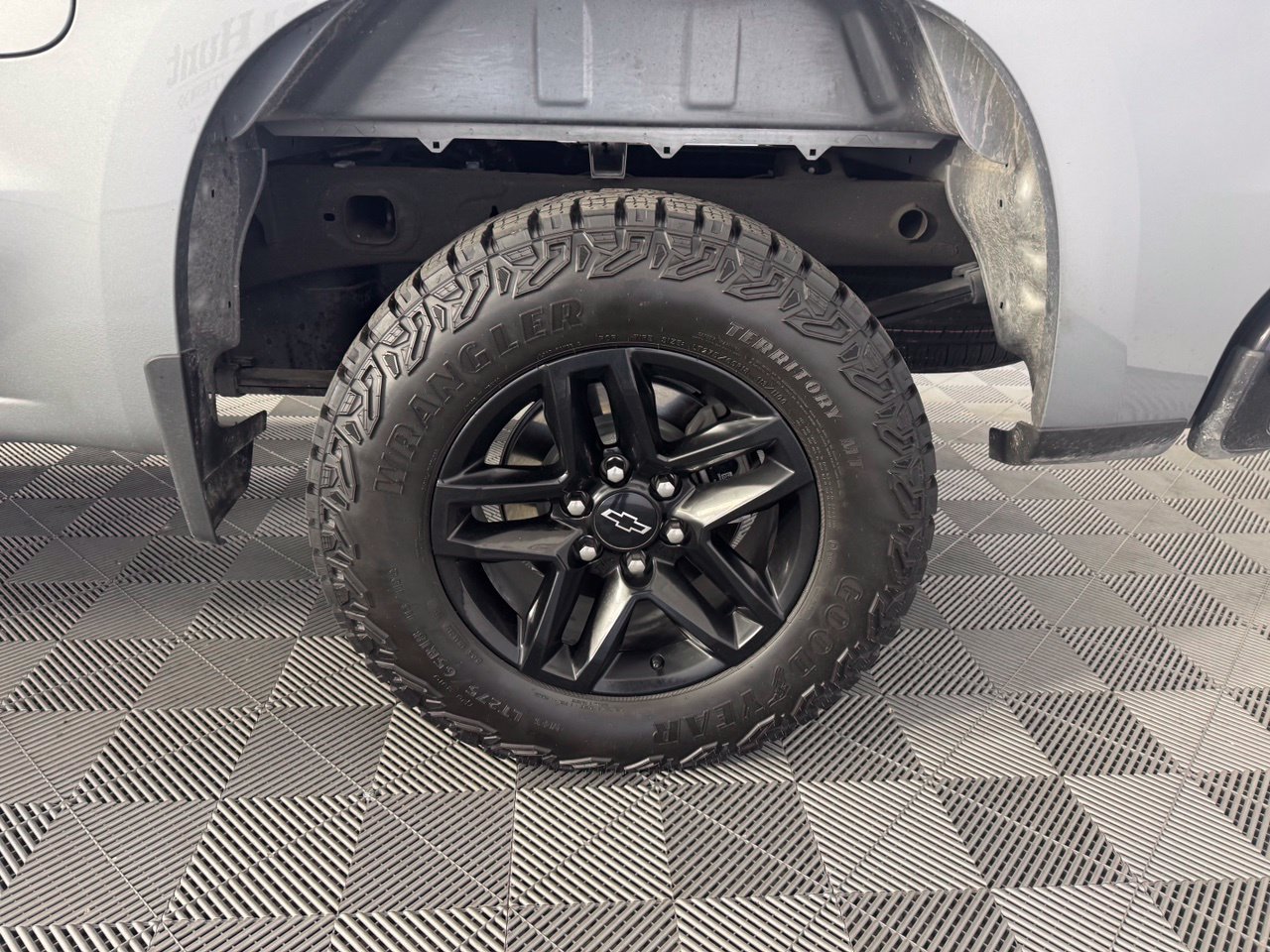 Used 2024 Chevrolet Silverado 1500 Custom Trail Boss AWD/4WD image 11