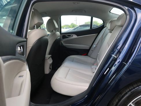 Used 2019 Genesis G70 2.0T Sport RWD image 19