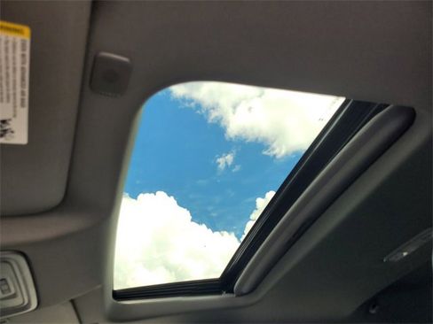 New 2025 GMC Sierra 2500 Denali w/ Denali Reserve Package image 7