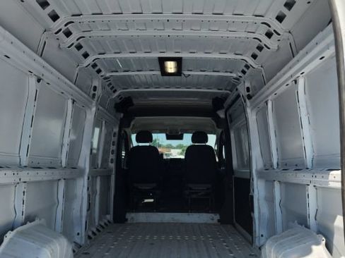 Used 2026 RAM ProMaster 2500 w/ Convenience Group FWD image 7