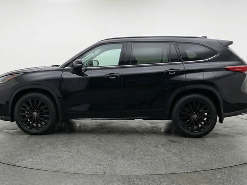 Used 2025 Toyota Highlander XSE image 5